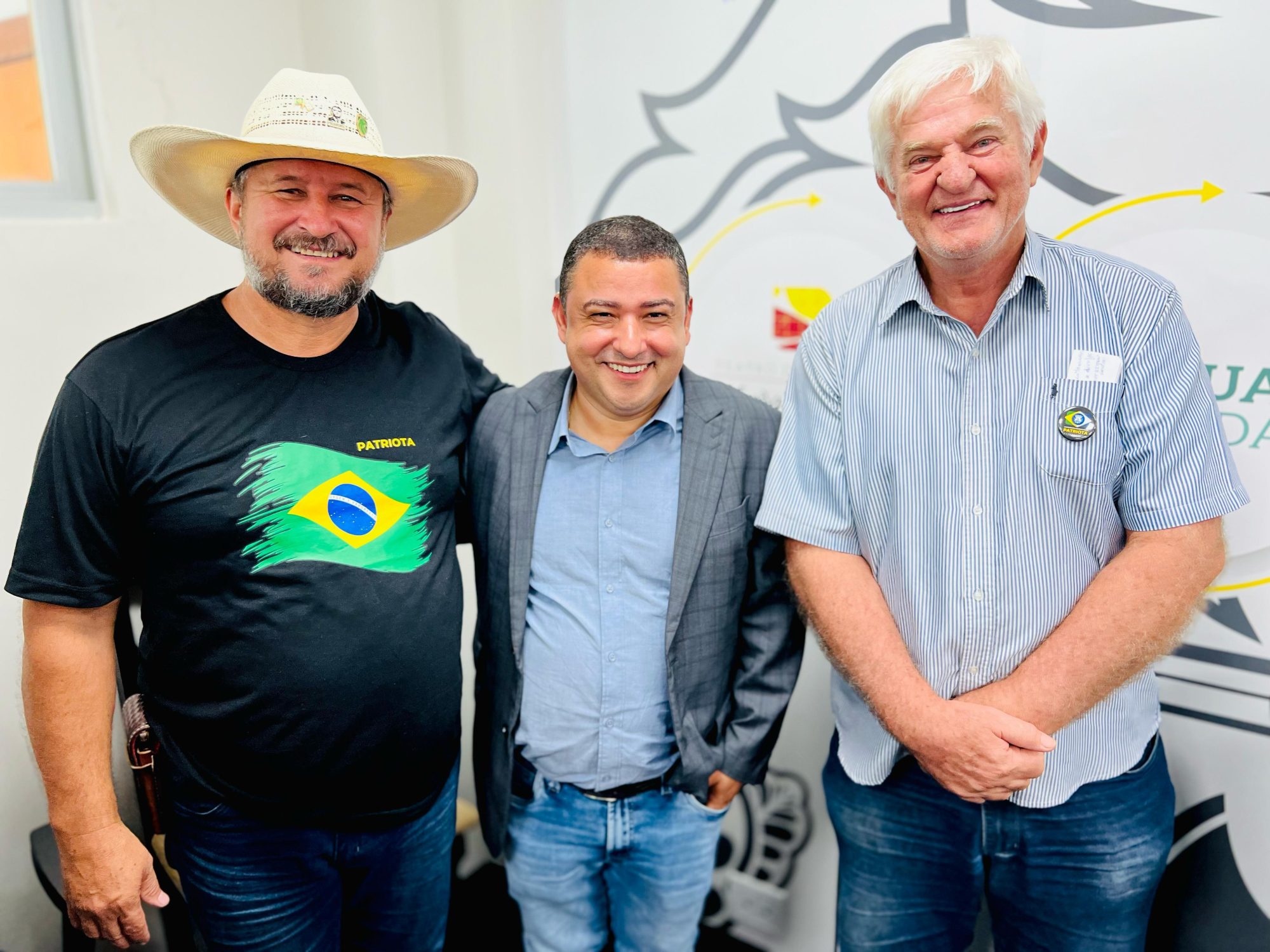 Deputado defende projeto que reduz distância mínima para pulverização e reforça apoio ao produtor rural