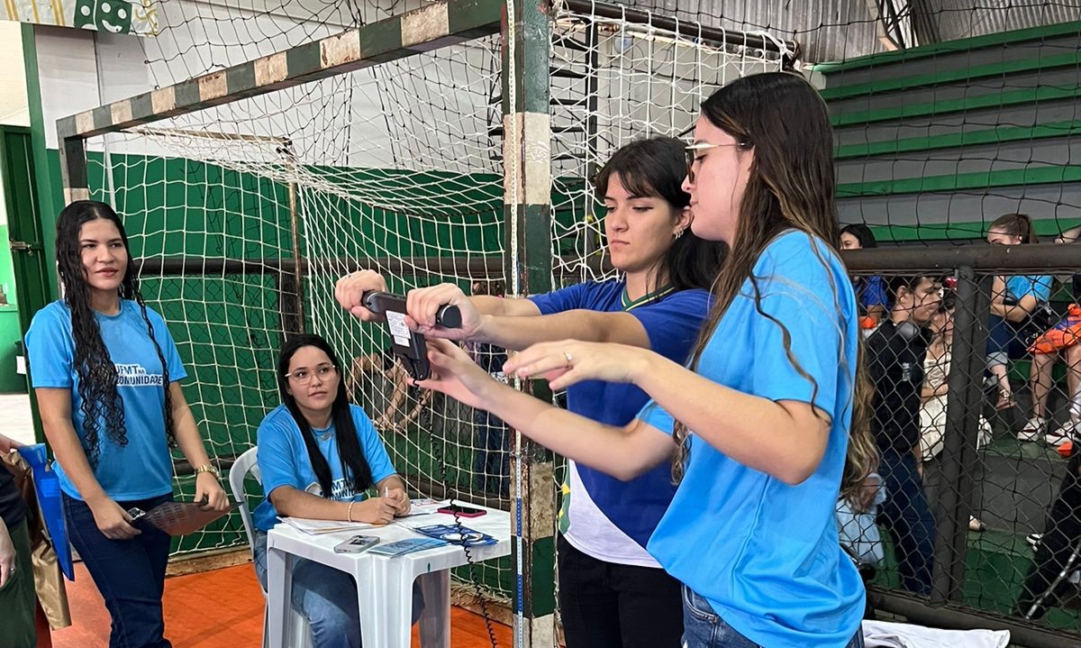 UFMT na Comunidade realiza ações de saúde no shopping em comemoração ao Dia Mundial da Saúde