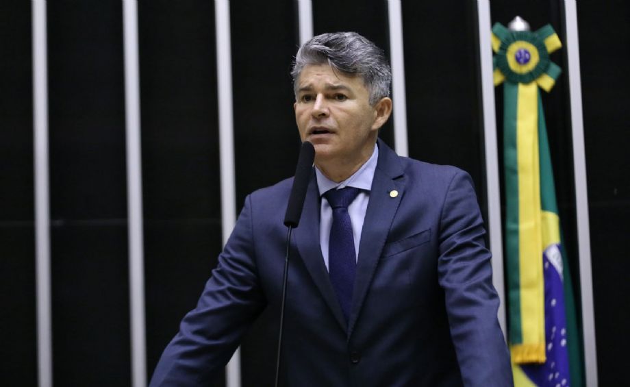 Deputado José Medeiros acusa governo Lula de omissão em fraudes no INSS