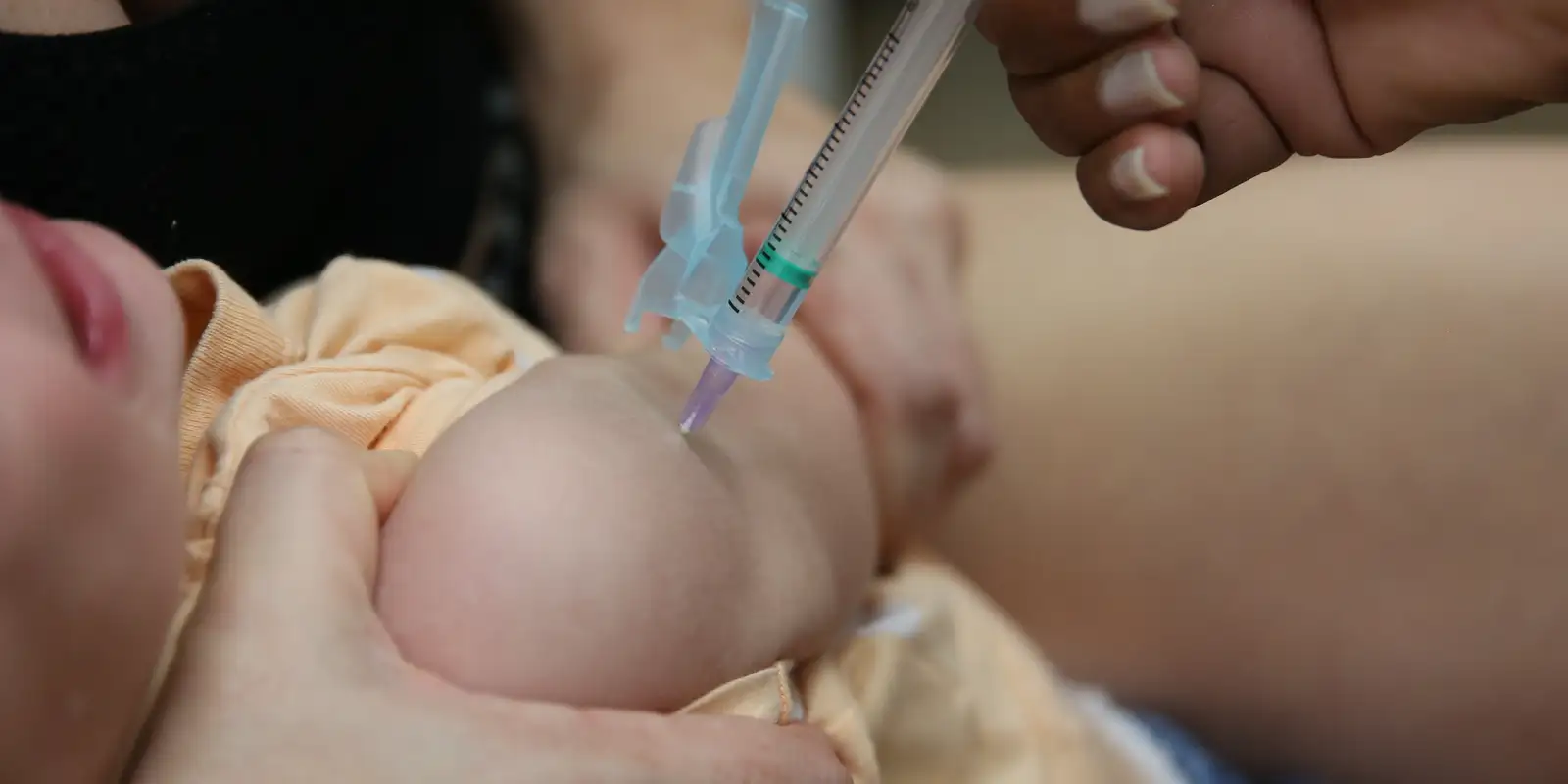 Campanha de vacinação contra a gripe começa nesta segunda-feira
