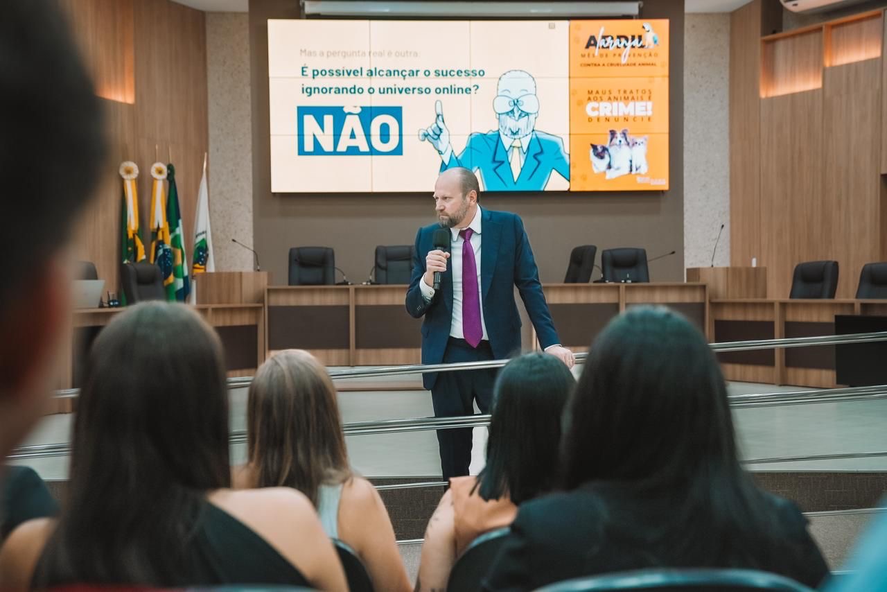 Advogado que recebeu título de cidadão sinopense movimentou R$ 4,3 bi em operações suspeitas, diz Coaf