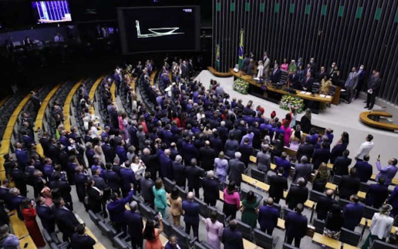 Ampliação de vagas mudaria bancada de MT com Rosa Neide reeleita e mais um representante do Nortão na ALMT