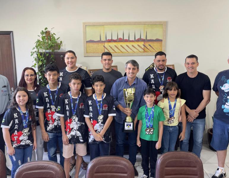 Dojo Kyokai conquista 28 medalhas e leva Matupá ao pódio no Estadual de Karatê