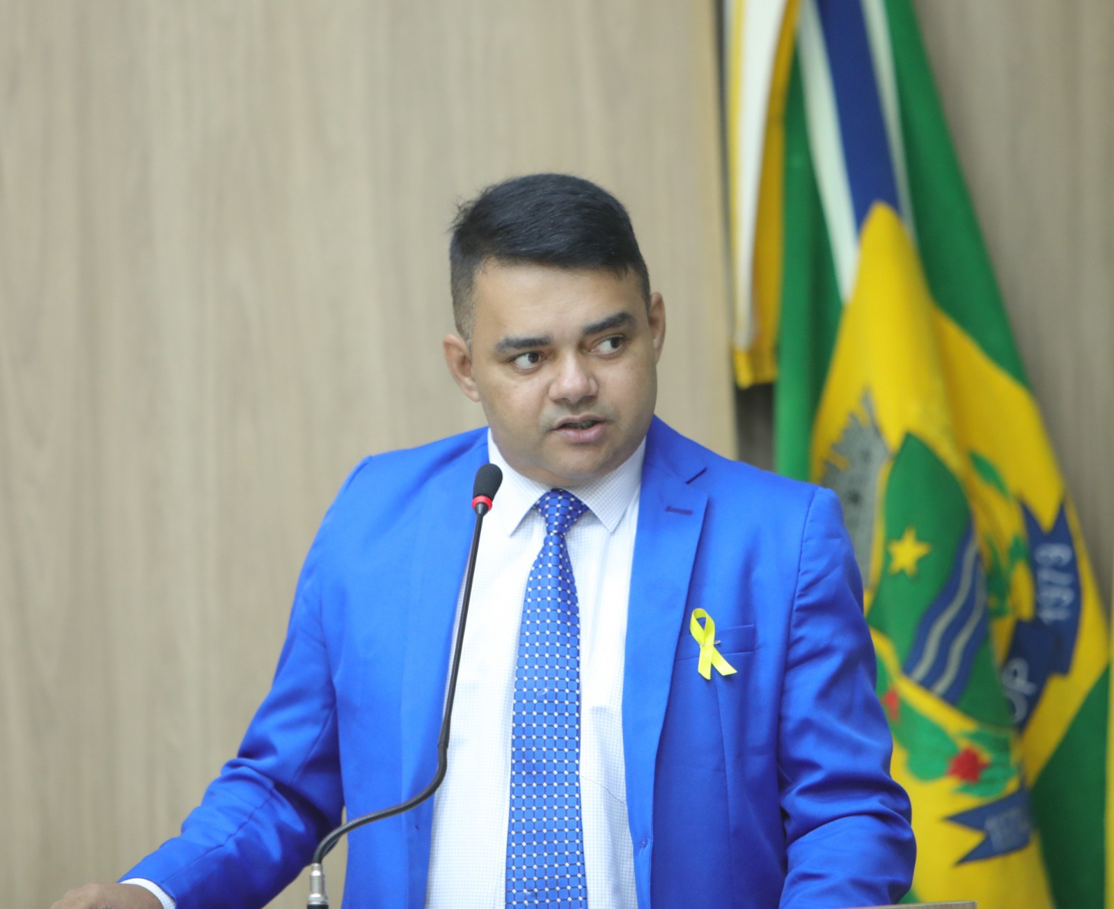 Vereador Gilsimar apresenta indicações para infraestrutura e saúde mental nas escolas em Sinop