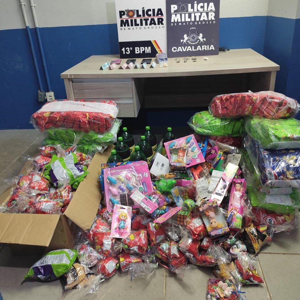 Polícia conduz 5 e apreende brinquedos que seriam distribuídos por facção em Lucas do Rio Verde