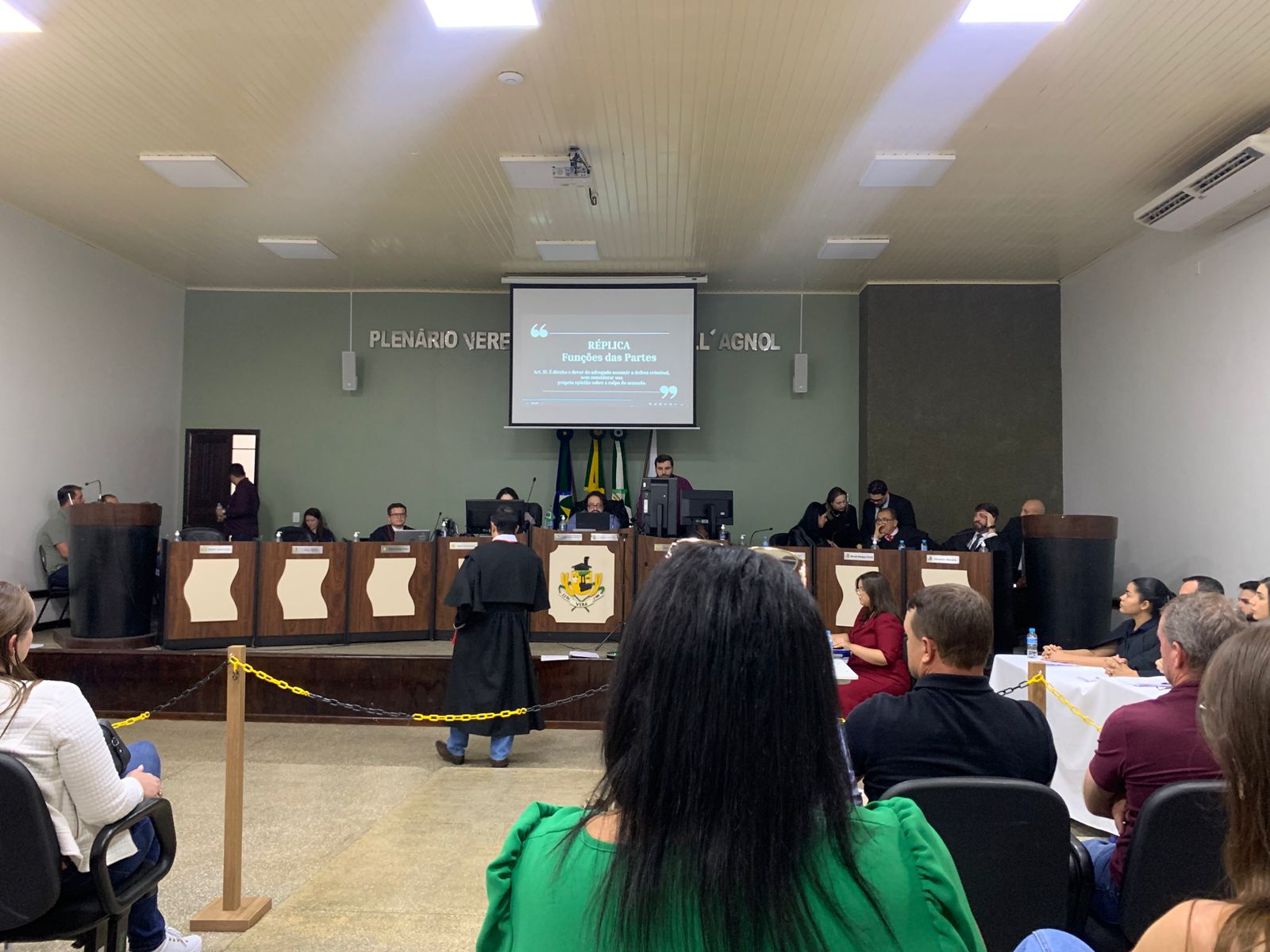 Mãe e filhos são condenados a mais de 18 anos de prisão por assassinato de Adelfo Peron em Vera; nora é absolvida