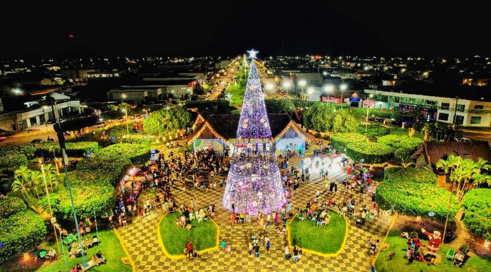 Feliz Natal abre programação especial de aniversário com shows, acendimento das luzes e presença de famílias