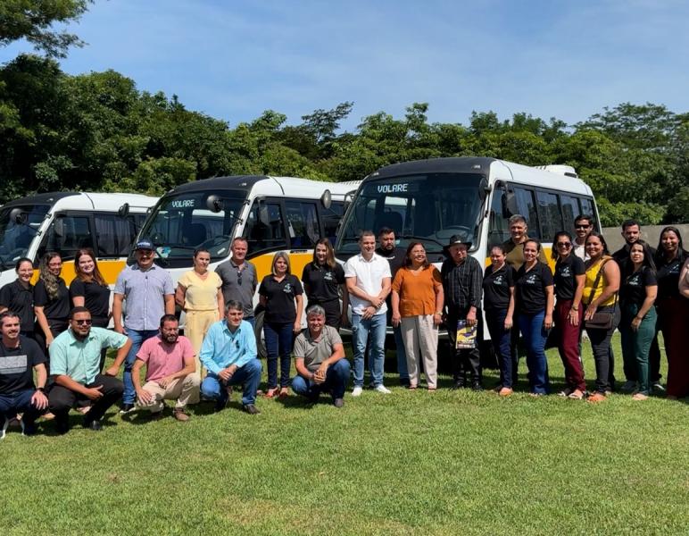 Prefeitura de Matupá entrega nova frota escolar e investe mais de R$ 3,8 milhões