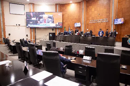 Proposta que prevê redução de impostos tem dispensa de pauta aprovada
