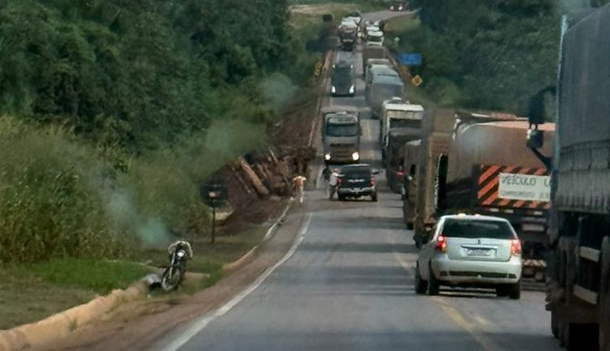 Motociclista morre após colisão com carreta na BR-163 no Nortão
