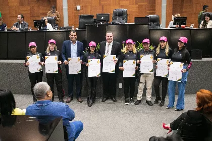 Assembleia Legislativa homenageia defensores da causa animal