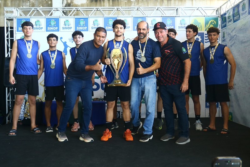 Sinop conquista ouro no basquete feminino e masculino e se destaca nos Jogos Escolares Regionais