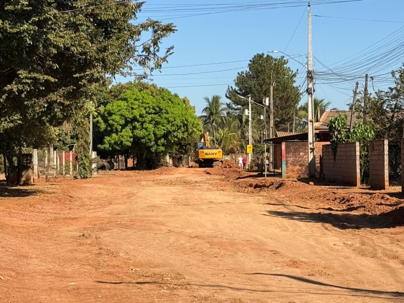 Prefeitura de Sinop inicia obras de asfaltamento no Chácaras Planalto e amplia frentes do pacote de pavimentação