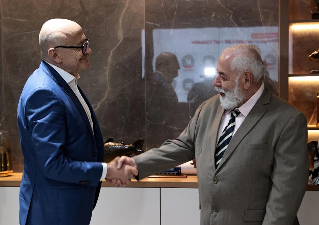 Governador Otaviano Pivetta transmite cargo para presidente do TJ