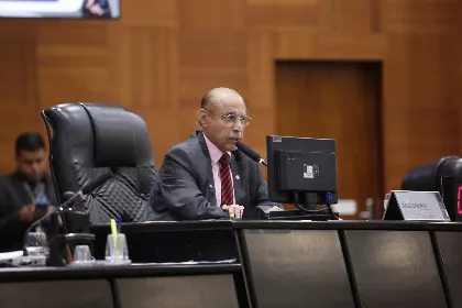 Deputados mantêm nove vetos do governo e avançam na pauta de votações