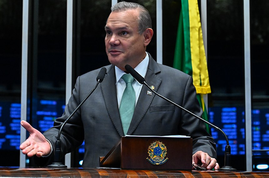 O fogo amigo vivido pelo líder de todas as pesquisas ao Governo de MT